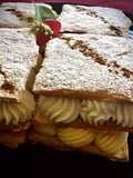 Milhojas de crema pastelera y nata
