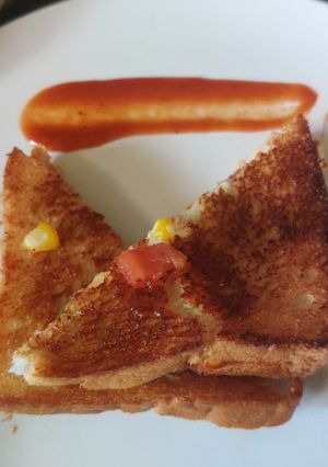 A picture of Pizza sandwich.