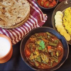 A picture of Flat beans Eggplant curry.