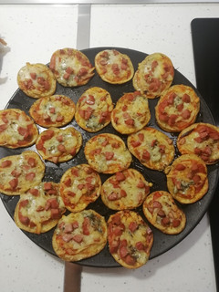 Una foto de Mini pizzas de patata