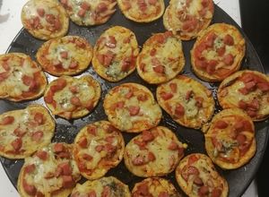Una foto de Mini pizzas de patata
