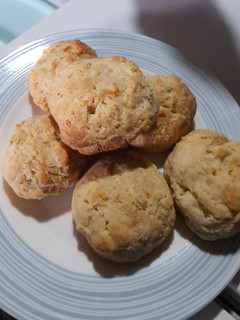 Una foto de Scones de queso