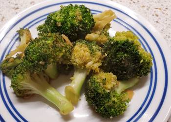 Easiest Way to Prepare Perfect Sauted Broccoli With Honey Garlic Sauce