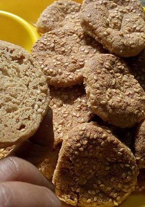 A picture of Foxtail millet cookies.