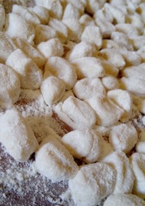 Una foto de Ñoquis de papa con puré instantáneo