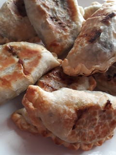 Una foto de Empanadas de acelga y queso💛Muy fáciles😃