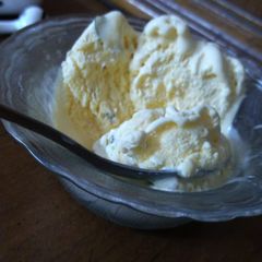 A picture of Butter scotch icecream.
