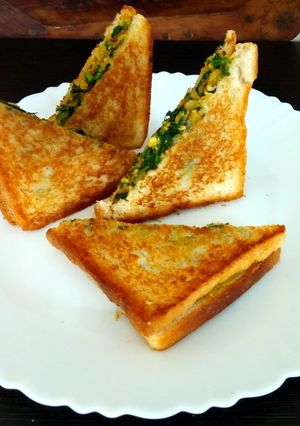 A picture of Turnip paneer and spanich sandwich.