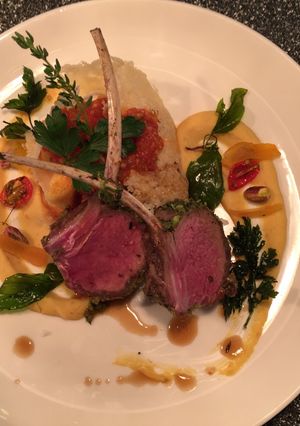 Hình của món Grill lamb rack.