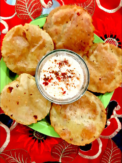 ओट्स मसाला पूरी (oats masala puri recipe in hindi) रेसिपी मुख्य फोटो