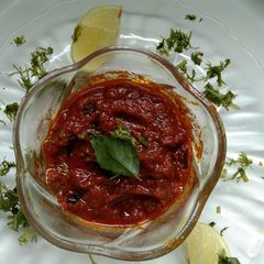 Tangy tomato chutney A picture of Tangy tomato chutney.