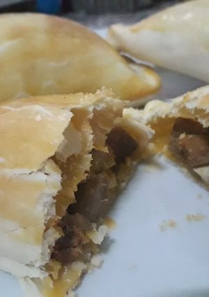 Una foto de Empanadas de lengua