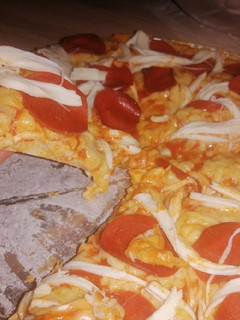 Una foto de PIZZA 🍕 👨🍳🔥