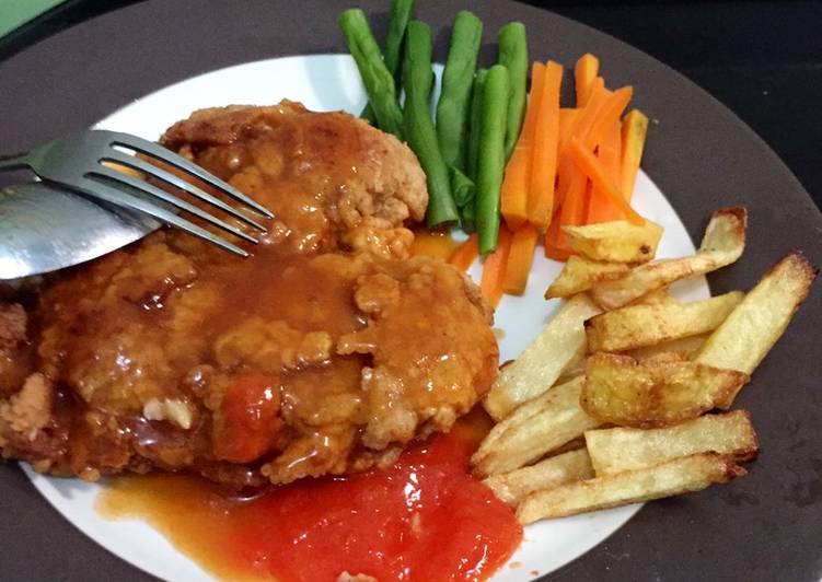 Resep Crispy Chicken Steak (w/ brown sauce) Anti Gagal