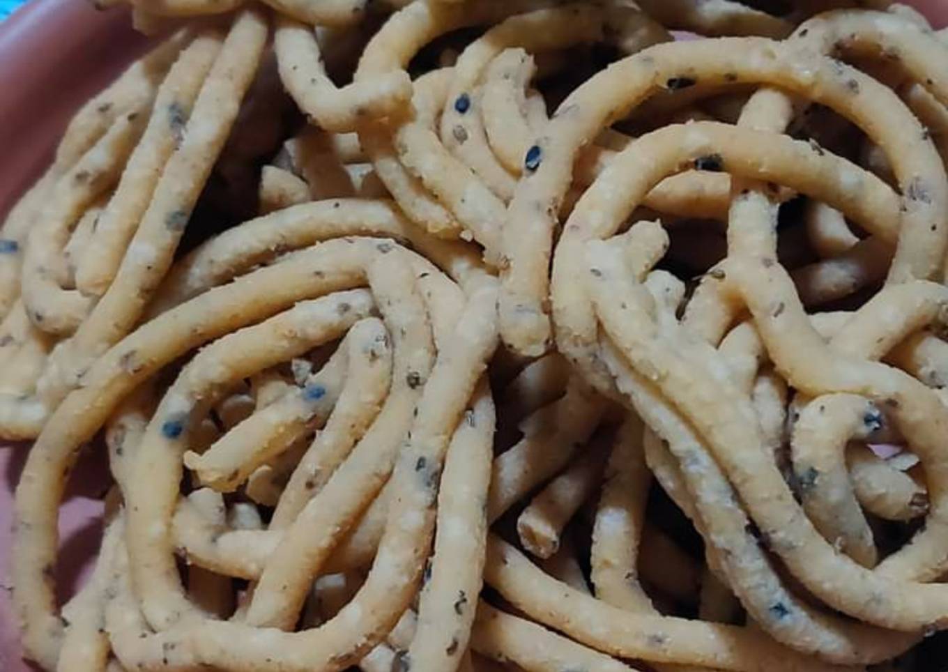 Urad dal chaklis