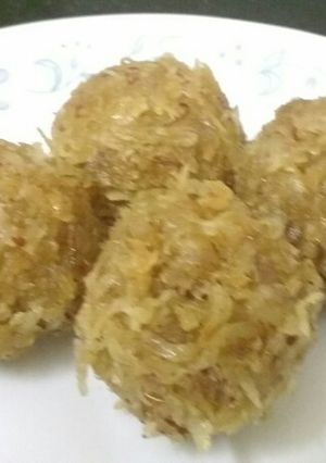 A picture of Coconut Sweet/Laddoo.