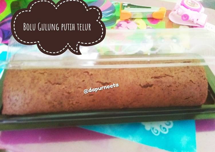 Bolu gulung coklat putih telur