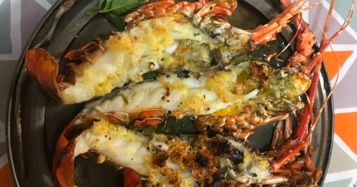 Cách Làm Món Tôm Hùm Cháy Tỏi Nướng Bơ của Anh Minh Tran - Cookpad