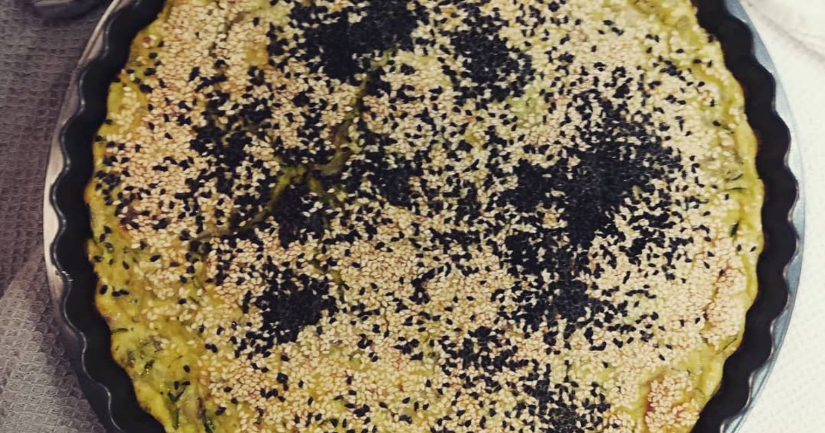 Ricetta Frittata Di Zucchine E Cipolle In Crosta Di Sesamo E Nigella di ...