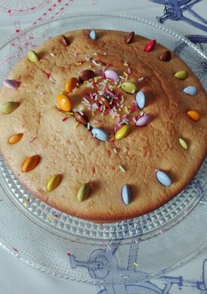 Una foto de Bizcocho al limón al estilo Peke