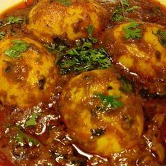 A picture of Egg curry.