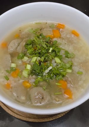 Hình của món Cháo bò viên.
