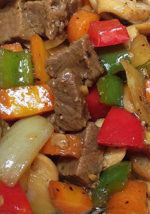 Foto resep Daging sapi + jamur paprika lada hitam