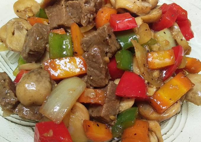 Resep Daging sapi + jamur paprika lada hitam Anti Gagal