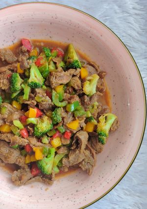 Foto resep 574. Tumis Daging Sapi Jamur Brokoli (Beef Broccoli Mushroom)