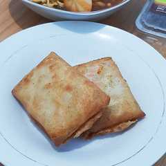 รูปของ Martabak Kentang Ayam Kulit Lumpia