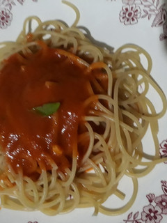 Una foto de Pasta con salsa de tomate
