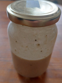 Una foto de Aderezo de tahini y mostaza
