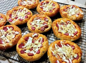 Foto resep Roti Pizza Mini Super Empukk puk puk