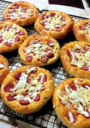 Foto resep Roti Pizza Mini Super Empukk puk puk