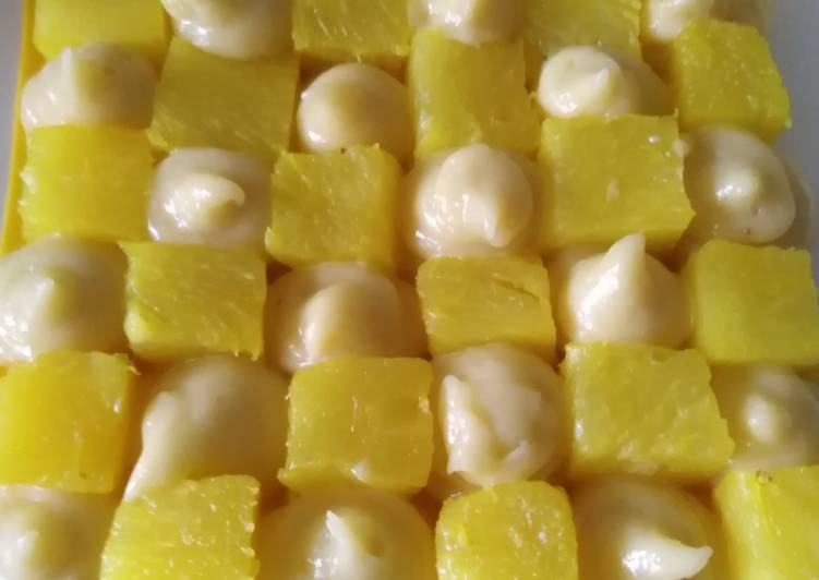 Les 9 Meilleures Recettes de Damier à l ananas poché au épices et sa crème mousseline