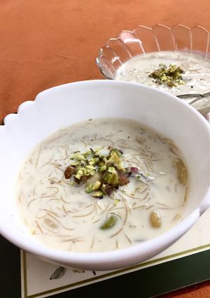A picture of Sheer Khurma.