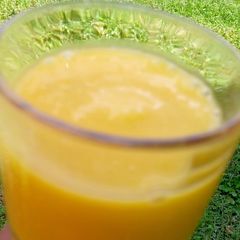 A picture of Mango smoothie.