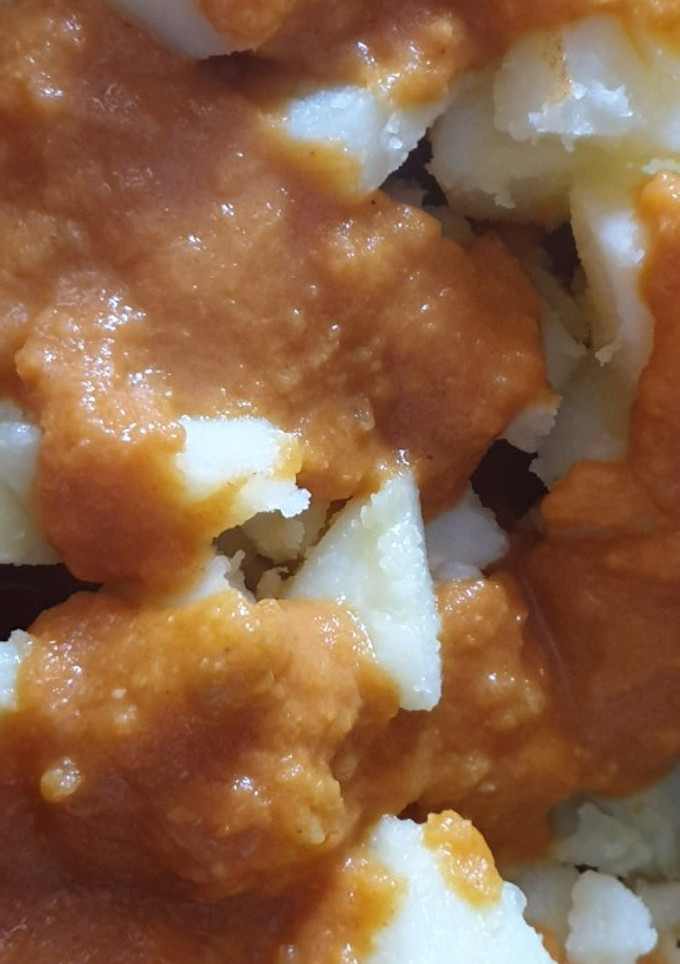 Una foto de Patatas con salsa brava