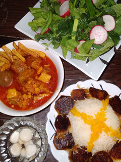 عکسی از دستور قیمه با گوشت و دنبه