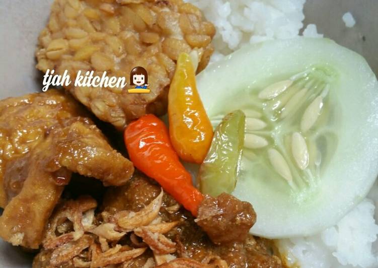 Bagaimana Membuat Masak Besar: Krengsengan ayam yang Menggugah Selera