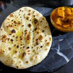 A picture of Garlic-Butter Naan.