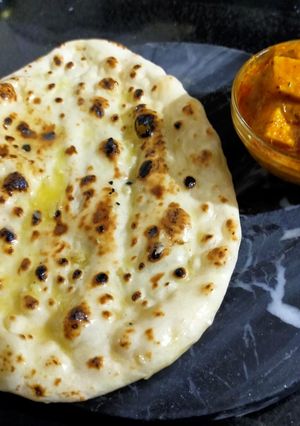 A picture of Garlic-Butter Naan.