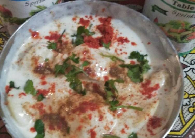 Steps to Prepare Any-night-of-the-week Steamed moong dal cocktail idli vada