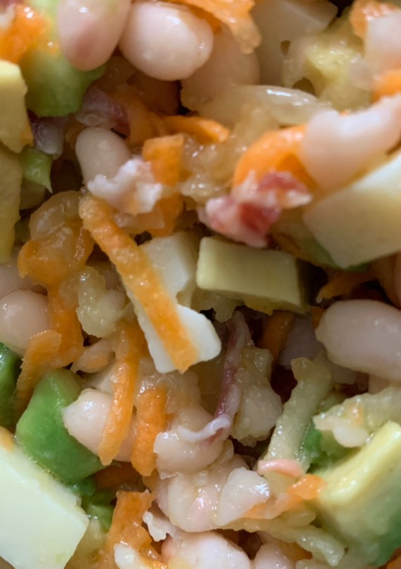 Una foto de Ensalada de judías blancas