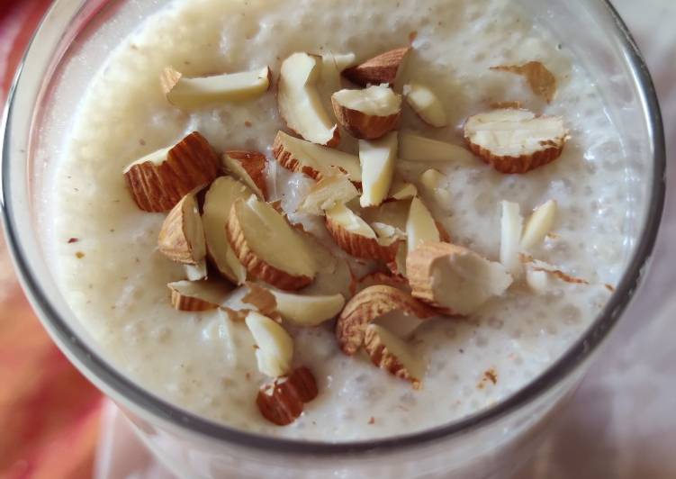 Apple banana dryfruits shake