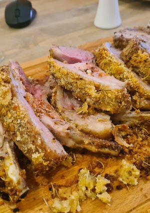 A picture of Rosemary crumbed lamb racks.