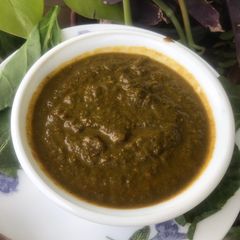 A picture of Palak paneer.