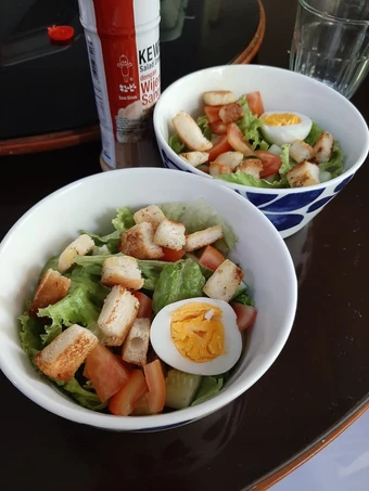 Langkah Mudah untuk Menyiapkan Resep  Salad simple enak gampang yang Enak Banget, Enak
