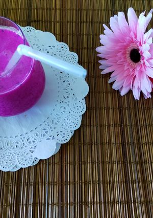 ড্রাগন ফ্রুট লস্যি (dragon fruit lassi recipe in Bengali) রেসিপির প্রধান ছবি