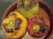 Una foto de pimiento relleno con carne molida